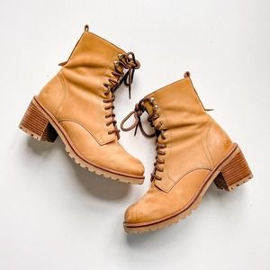Seychelles Irresistible Lace Up Tan Leather Boots Size 8